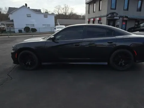 More photos of 2019 Dodge Charger R/T at Indy Auto Man - Indianapolis, IN