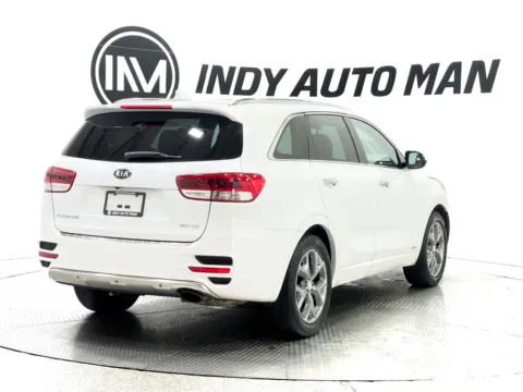 More photos of 2017 Kia Sorento SX at Indy Auto Man - Indianapolis, IN