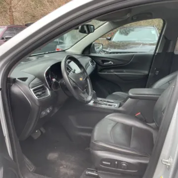 More photos of 2019 Chevrolet Equinox Premier at Indy Auto Man - Indianapolis, IN