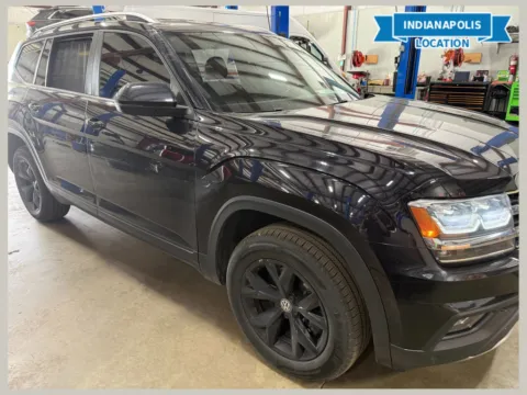 Black 2019 Volkswagen Atlas 3.6L V6 SE w/Technology for sale in Indianapolis, IN