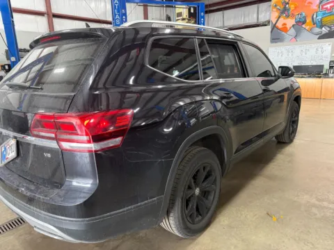 More photos of 2019 Volkswagen Atlas 3.6L V6 SE w/Technology at Indy Auto Man - Indianapolis, IN