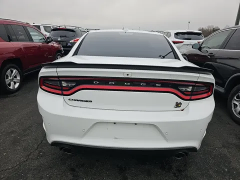 More photos of 2022 Dodge Charger R/T Scat Pack at Indy Auto Man - Indianapolis, IN