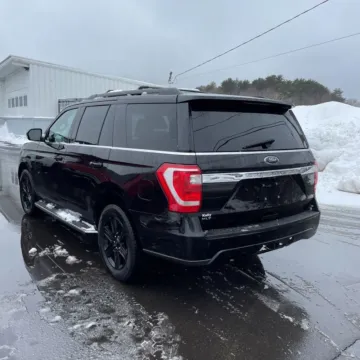 More photos of 2021 Ford Expedition XLT at Indy Auto Man - Indianapolis, IN
