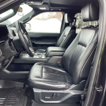 More photos of 2021 Ford Expedition XLT at Indy Auto Man - Indianapolis, IN