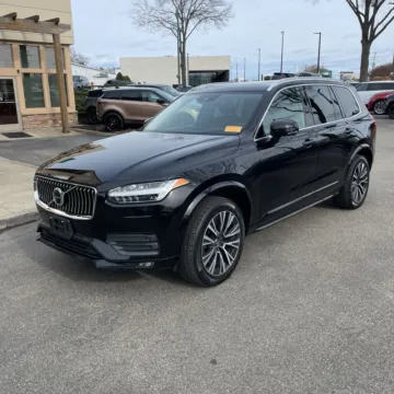 Photos of 2021 Volvo XC90 T6 Momentum for sale in Indianapolis, IN at Indy Auto Man - Indianapolis
