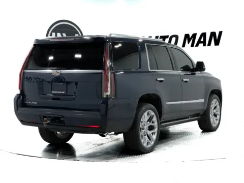 More photos of 2018 Cadillac Escalade Platinum Edition at Indy Auto Man - Indianapolis, IN