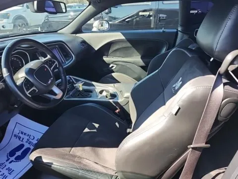 More photos of 2017 Dodge Challenger R/T at Indy Auto Man - Indianapolis, IN