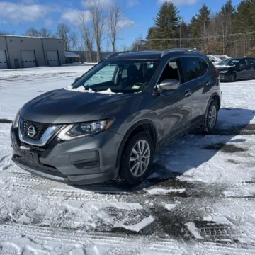 Photos of 2017 Nissan Rogue SV for sale in Indianapolis, IN at Indy Auto Man - Indianapolis