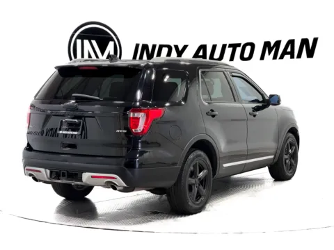 More photos of 2017 Ford Explorer XLT at Indy Auto Man - Indianapolis, IN