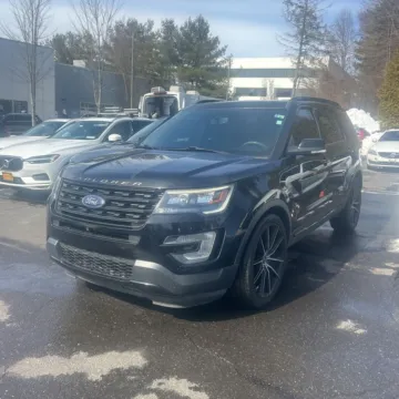 Photos of 2017 Ford Explorer Sport for sale in Indianapolis, IN at Indy Auto Man - Indianapolis