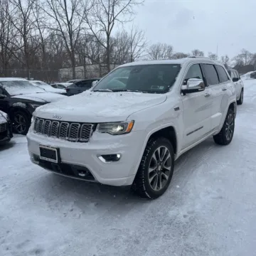 Photos of 2018 Jeep Grand Cherokee Overland for sale in Indianapolis, IN at Indy Auto Man - Indianapolis