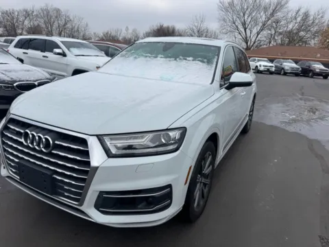 Photos of 2017 Audi Q7 3.0T Premium Plus quattro for sale in Indianapolis, IN at Indy Auto Man - Indianapolis