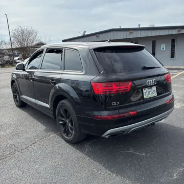 More photos of 2017 Audi Q7 2.0T Premium Plus quattro at Indy Auto Man - Indianapolis, IN