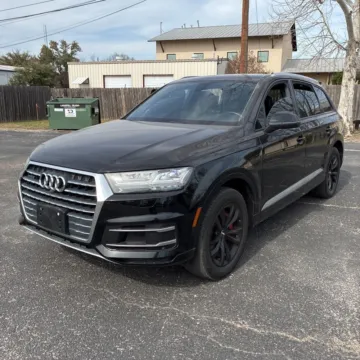 Photos of 2017 Audi Q7 2.0T Premium Plus quattro for sale in Indianapolis, IN at Indy Auto Man - Indianapolis