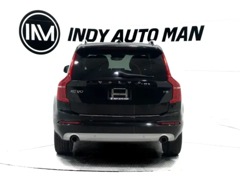 More photos of 2018 Volvo XC90 T5 Momentum at Indy Auto Man - Indianapolis, IN