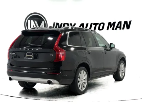 More photos of 2018 Volvo XC90 T5 Momentum at Indy Auto Man - Indianapolis, IN