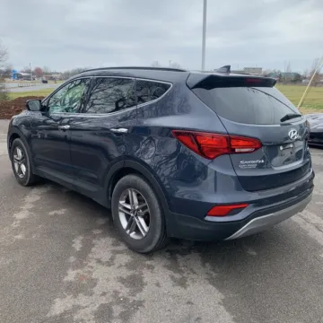 More photos of 2017 Hyundai Santa Fe Sport 2.4 Base at Indy Auto Man - Indianapolis, IN