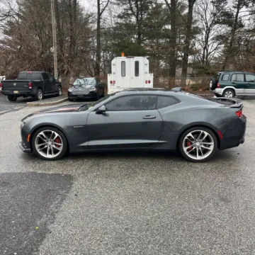 More photos of 2017 Chevrolet Camaro SS 2SS at Indy Auto Man - Indianapolis, IN