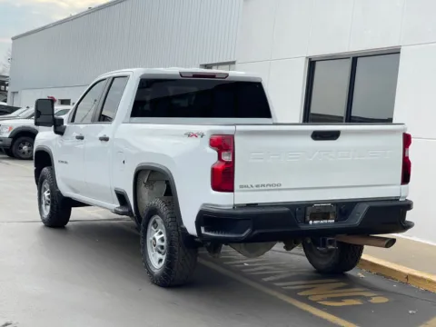 More photos of 2021 Chevrolet Silverado 2500HD Work Truck at Indy Auto Man - Indianapolis, IN