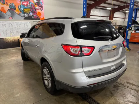 More photos of 2017 Chevrolet Traverse LT 1LT at Indy Auto Man - Indianapolis, IN