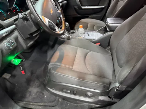 More photos of 2017 Chevrolet Traverse LT 1LT at Indy Auto Man - Indianapolis, IN