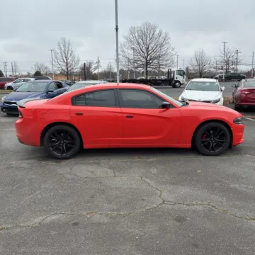 Another view of 2018 Dodge Charger SXT for sale in Indianapolis, IN at Indy Auto Man - Indianapolis