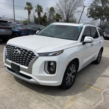 Photos of 2021 Hyundai Palisade Limited for sale in Indianapolis, IN at Indy Auto Man - Indianapolis