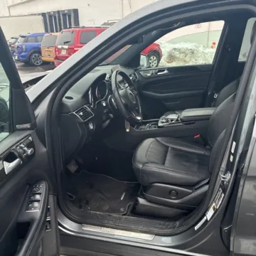 More photos of 2019 Mercedes-Benz GLS 450 4MATIC at Indy Auto Man - Indianapolis, IN