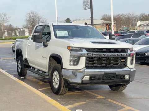 Photos of 2020 Chevrolet Silverado 2500HD LT for sale in Indianapolis, IN at Indy Auto Man - Indianapolis