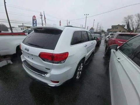 Another view of 2019 Jeep Grand Cherokee Summit for sale in Indianapolis, IN at Indy Auto Man - Indianapolis