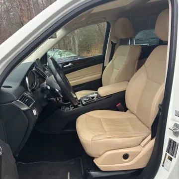 More photos of 2017 Mercedes-Benz GLS 450 4MATIC at Indy Auto Man - Indianapolis, IN