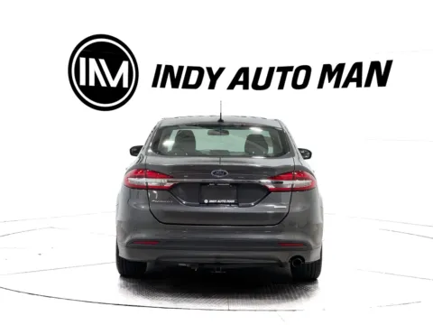More photos of 2018 Ford Fusion SE at Indy Auto Man - Indianapolis, IN