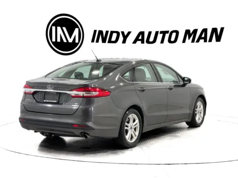 More photos of 2018 Ford Fusion SE at Indy Auto Man - Indianapolis, IN