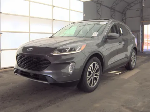 Photos of 2020 Ford Escape SEL for sale in Indianapolis, IN at Indy Auto Man - Indianapolis