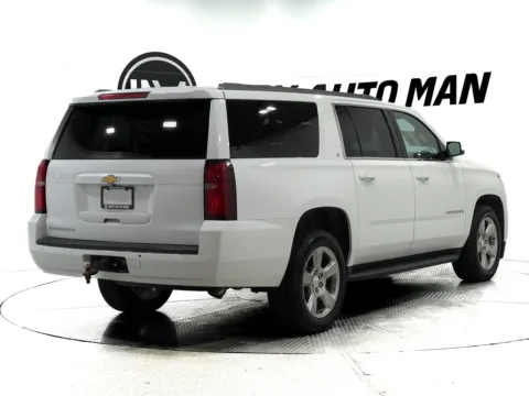 More photos of 2018 Chevrolet Suburban LT at Indy Auto Man - Indianapolis, IN