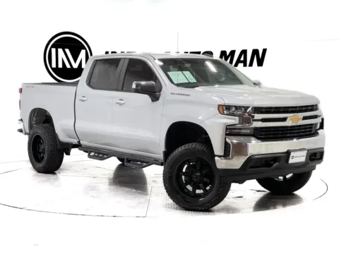 Photos of 2020 Chevrolet Silverado 1500 LT for sale in Indianapolis, IN at Indy Auto Man - Indianapolis
