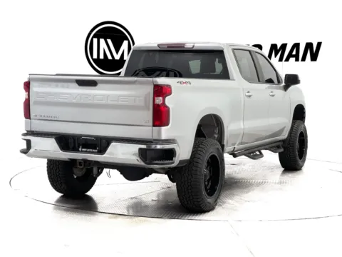 More photos of 2020 Chevrolet Silverado 1500 LT at Indy Auto Man - Indianapolis, IN