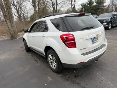 More photos of 2017 Chevrolet Equinox LT at Indy Auto Man - Indianapolis, IN