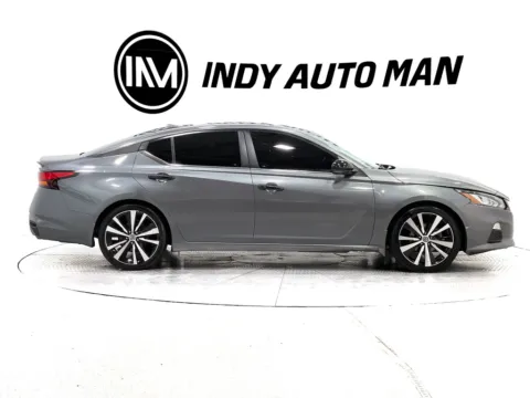Another view of 2019 Nissan Altima 2.5 SR for sale in Indianapolis, IN at Indy Auto Man - Indianapolis