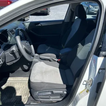 More photos of 2017 Volkswagen Jetta 1.4T S at Indy Auto Man - Indianapolis, IN