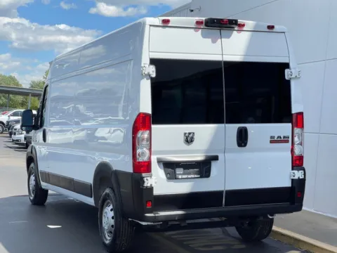 More photos of 2022 Ram ProMaster 2500 High Roof at Indy Auto Man - Indianapolis, IN