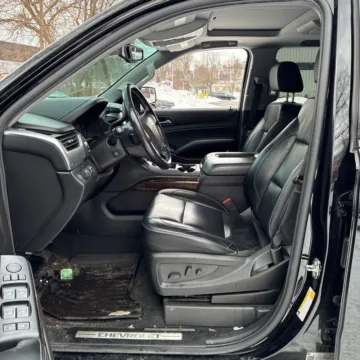 More photos of 2020 Chevrolet Tahoe LT at Indy Auto Man - Indianapolis, IN
