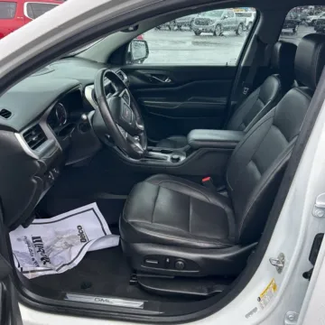 More photos of 2017 GMC Acadia SLT-1 at Indy Auto Man - Indianapolis, IN