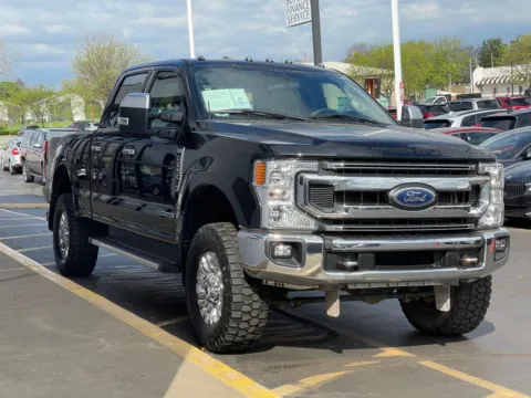 Photos of 2022 Ford F-250SD XLT for sale in Indianapolis, IN at Indy Auto Man - Indianapolis