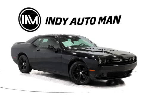 Photos of 2022 Dodge Challenger SXT for sale in Indianapolis, IN at Indy Auto Man - Indianapolis