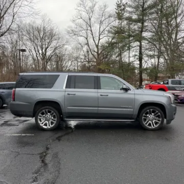 Another view of 2020 GMC Yukon XL SLT for sale in Indianapolis, IN at Indy Auto Man - Indianapolis