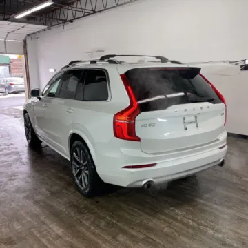 More photos of 2019 Volvo XC90 T5 Momentum at Indy Auto Man - Indianapolis, IN