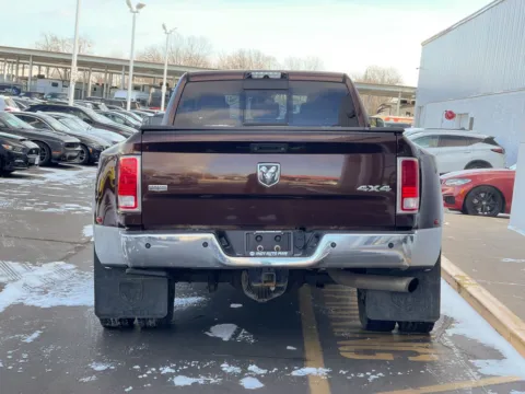 More photos of 2013 Ram 3500 Laramie at Indy Auto Man - Indianapolis, IN