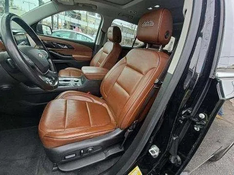 More photos of 2019 Chevrolet Traverse High Country at Indy Auto Man - Indianapolis, IN