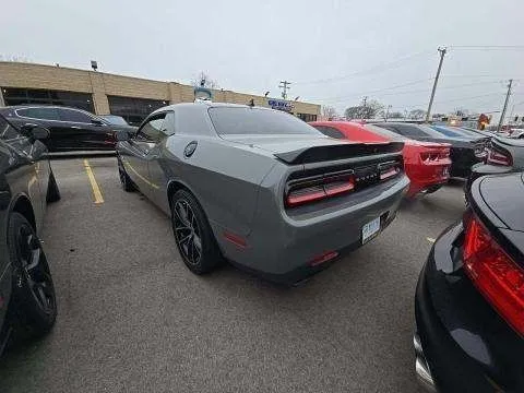 More photos of 2018 Dodge Challenger 392 Hemi Scat Pack Shaker at Indy Auto Man - Indianapolis, IN
